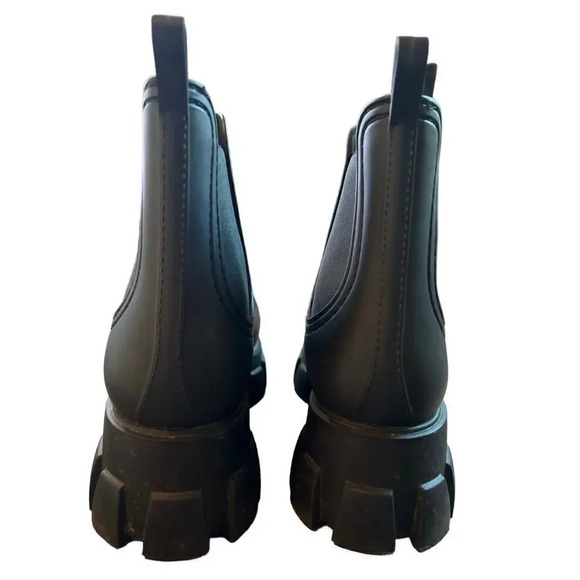 Black Chelsea Boots Women's Size 9 Platform Lug Sole Ankle Booties Punk Goth - Picture 4 of 5